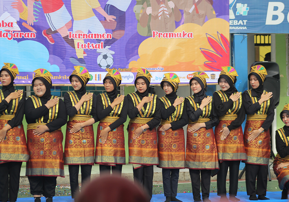Harmoni Budaya: Persembahan Tari Ratoh Jaroe
